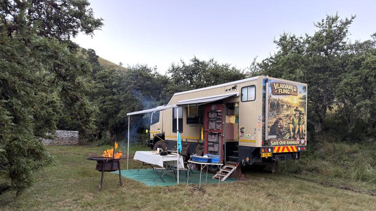 Vlakvark Fling overland truck